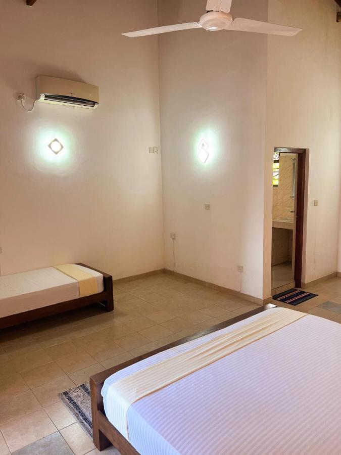 Hummus Hostel Hikkaduwa Zewnętrze zdjęcie