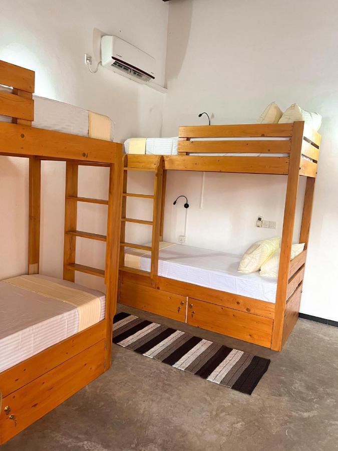 Hummus Hostel Hikkaduwa Zewnętrze zdjęcie