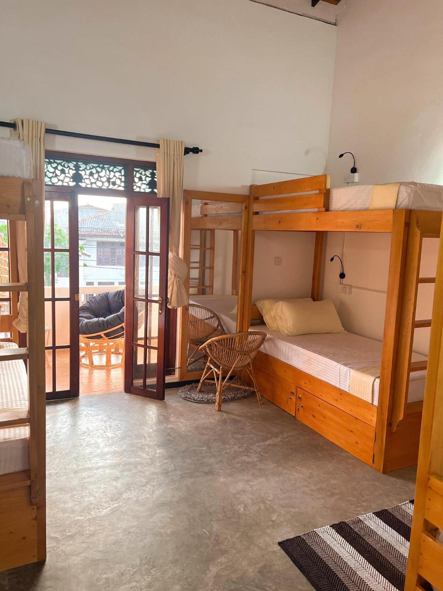 Hummus Hostel Hikkaduwa Zewnętrze zdjęcie
