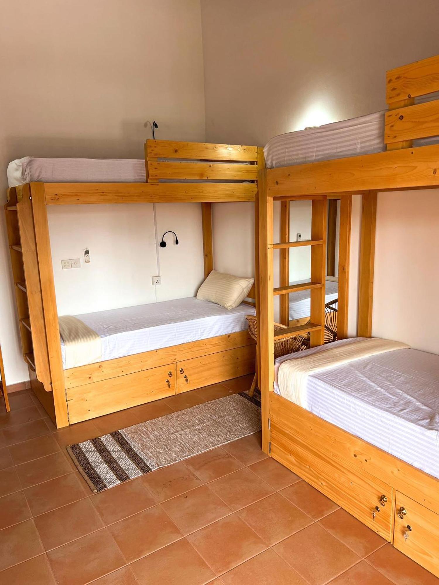 Hummus Hostel Hikkaduwa Zewnętrze zdjęcie
