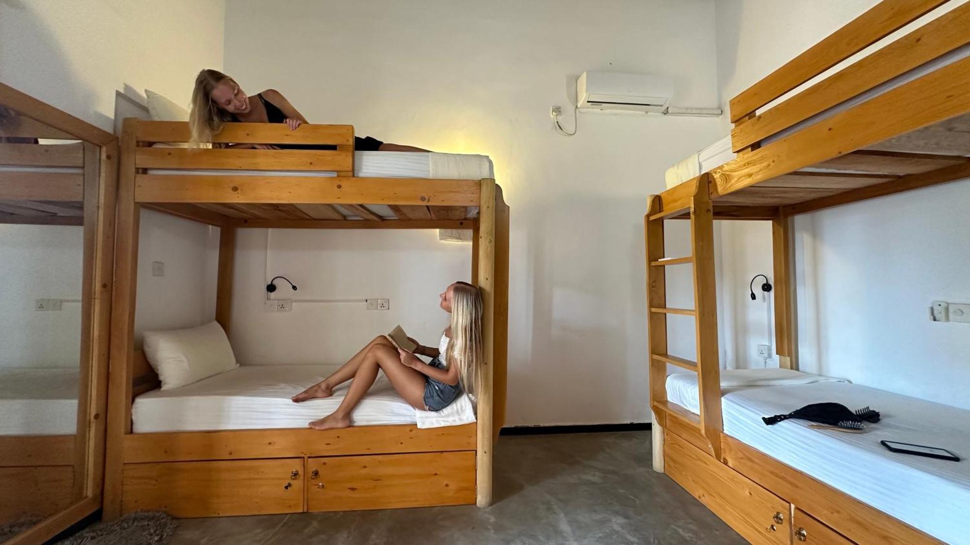 Hummus Hostel Hikkaduwa Zewnętrze zdjęcie
