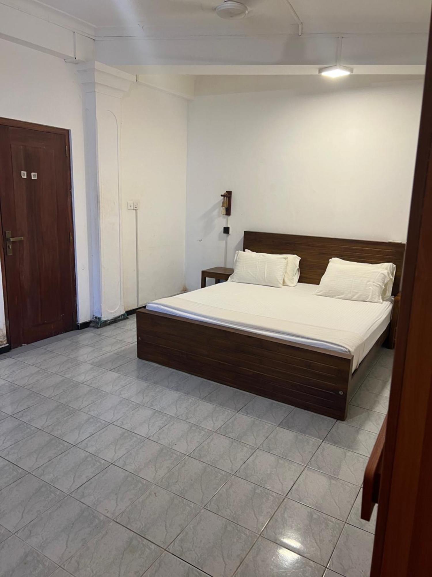 Hummus Hostel Hikkaduwa Zewnętrze zdjęcie